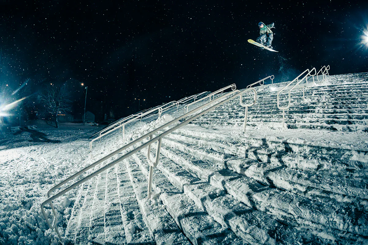 adidas Snowboarding — ForestBailey Plumb Action02