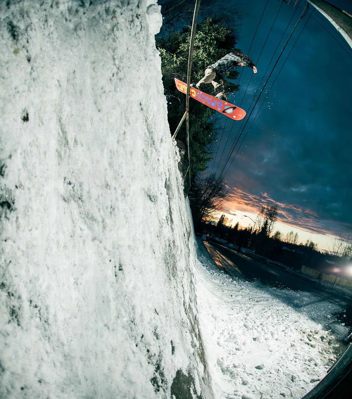 adidas Snowboarding — ForestBailey Plumb Action03