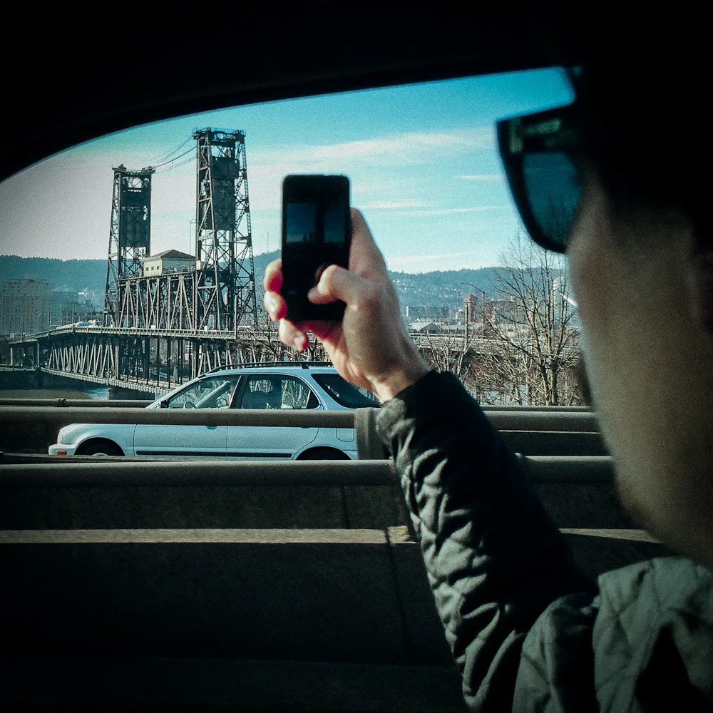 Lyve — LYVE Steel Bridge PHONE PHOTOG 1